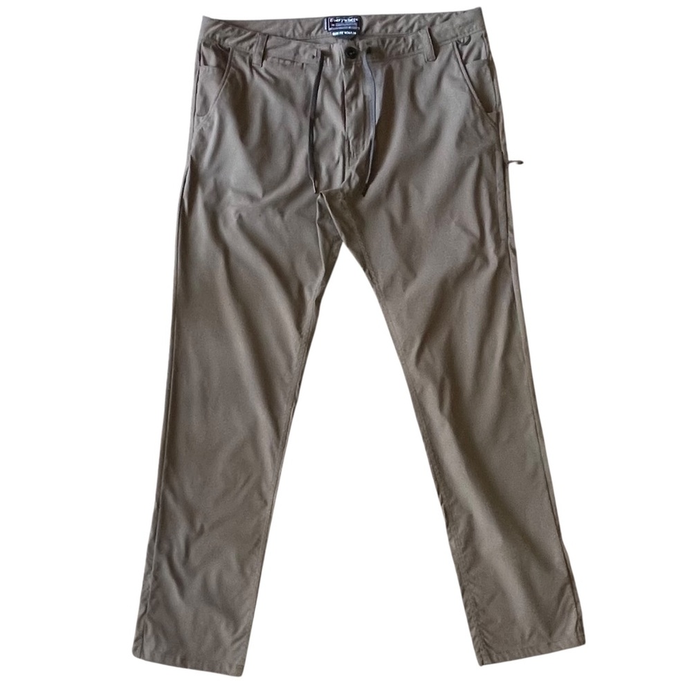 Slim Fit Everywhere Pants by 686. Size 36 x 34.